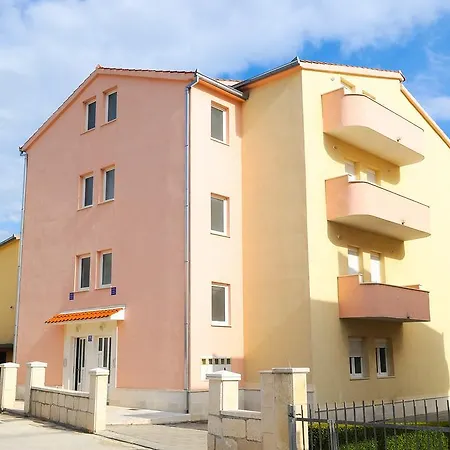 Gudelj Apartament *