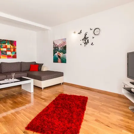 Gudelj Apartament *
